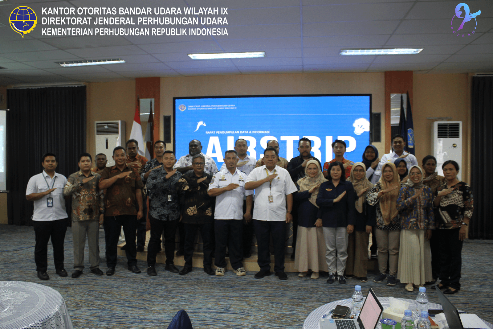 RAPAT PENGUMPULAN DATA DAN INFORMASI AIRSTRIP DI WILAYAH PAPUA